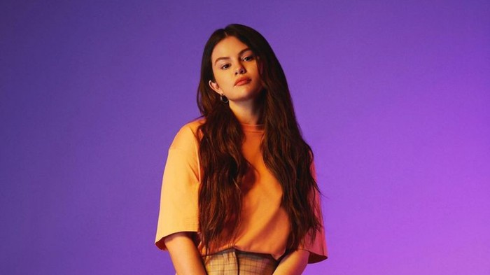 6 Potret Body Goal Selena Gomez, Ternyata Ini Resepnya
