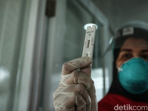 Hati-hati Ya! Puncak COVID-19 Arcturus di DKI Diprediksi Terjadi Pekan Depan