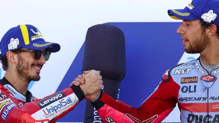 ALCANIZ, SPAIN - SEPTEMBER 18: Francesco Pecco Bagnaia and Enea Bastianini of Italy on the podium during the MotoGP race at Motorland Aragon Circuit on September 18, 2022 in Alcaniz, Spain. (Photo by Joan Cros Garcia - Corbis/Corbis via Getty Images)