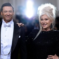 Usia pernikahan bisa mencapai 26 tahun tentu sebuah pencapaian bagi sepasang bintang Hollywood. Semoga keduanya makin langgeng sampai maut memisahkan. (Foto: Getty Images for The Met Museum//Dimitrios Kambouris)