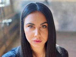 Foto: Model yang Pengakuannya Jadi Sensasi, Orgasme 12 Kali Sehari