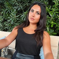 Jenny juga memiliki akun OnlyFans. Di platform tersebut dia menjual konten dewasa dirinya bersama pasangannya. Foto: dok. Facebook