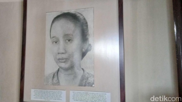 Maria Ulfah Santoso