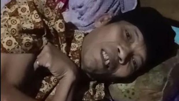 Pak Bejo ditabrak motor dari belakang saat dirinya sedang berjualan menggunakan kursi roda. Mari bantu pengobatan Pak Bejo lewat donasi di berbuatbaik.