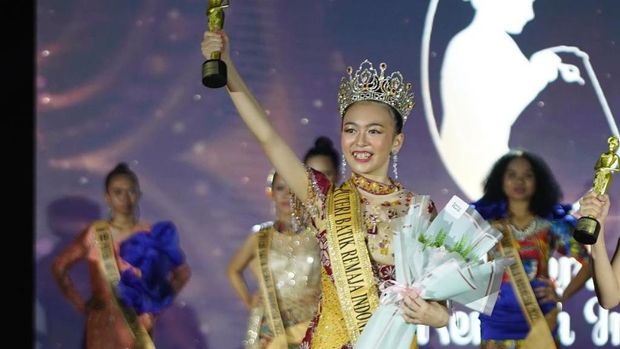 Nathania Ardelia Elfadi saat jadi Puteri Batik Remaja 2022.