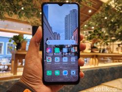 Menggenggam Oppo A17k, HP Sejutaan Tampilan Mewah