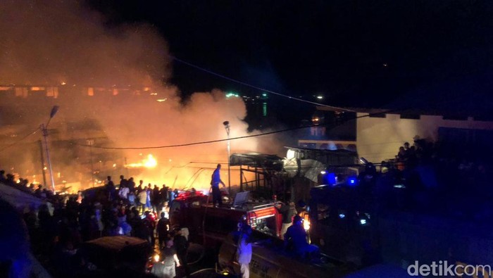 Kebakaran hebat terjadi di Kawasan Pasar Inpres, Kelurahan Tanjung Ria Distrik Jayapura Utara, Kota Jayapura, Papua.
