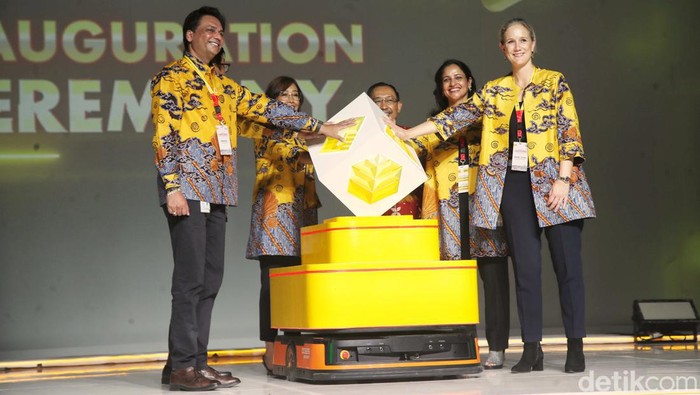 Perluasan Pabrik Pelumas di Marunda Shell Indonesia memperluas pabrik pelumas Marunda (Marunda Lubricants Oil Blending Plant/ LOBP) di Bekasi.