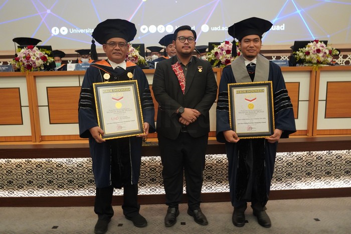 Prof Dr Rully Charitas IP, SSi, MPd jadi guru besar UAD di usia 35 tahun (Humas UAD)