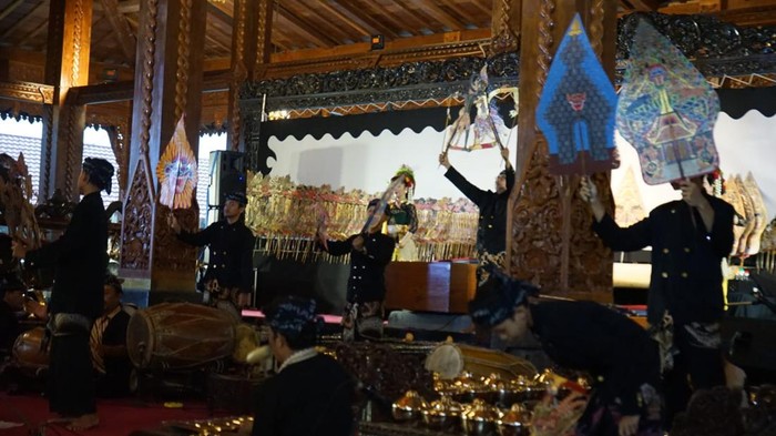 Puluhan Dalang Muda Unjuk Gigi saat Festival Wayang Kulit di Blitar