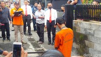 Total ada delapan adegan yang diperagakan tersangka Ical dalam rekonstruksi tersebut. (Foto: Whisnu Pradana/detikJabar)