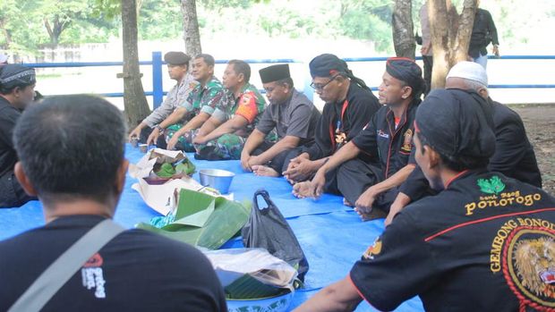 Sedekah Bumi Sembelih Kambing Kendit, Tradisi Warga Ponorogo Sejak 200 Tahun