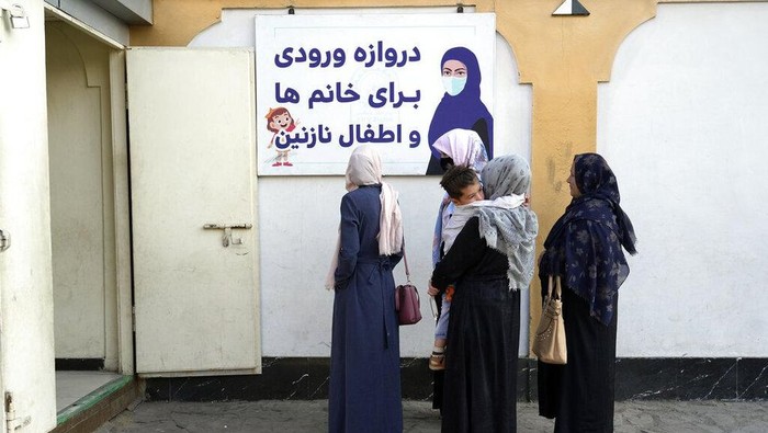 Taliban larang perempuan masuk taman hiburan