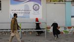 Potret Perempuan Afghanistan Dilarang Masuk Taman Hiburan