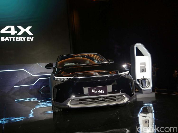 Ini Dia Wujud Mobil Listrik Toyota bZ4X, Penantang Hyundai Ioniq 5