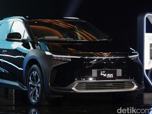 Marak Kendaraan Listrik di Indonesia, Toyota Hanya Pilih Main di Kelas Sultan?