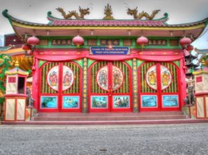 13 Tempat Wisata Singkawang yang Menarik Dikunjungi, Pasar Hongkong-Simping