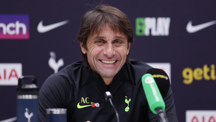 ENFIELD, ENGLAND - NOVEMBER 11: Antonio Conte, head coach of Tottenham Hotspur during the Tottenham Hotspur press conference at Tottenham Hotspur Training Centre on November 11, 2022 in Enfield, England. (Photo by Tottenham Hotspur FC/Tottenham Hotspur FC via Getty Images)