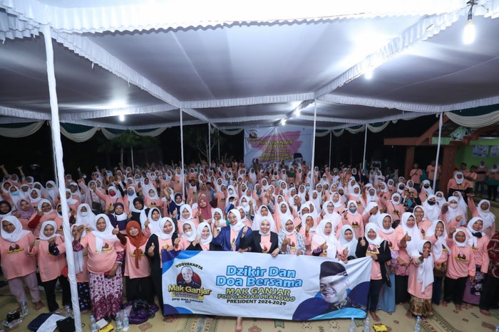 Emak-emak di Gunung Kidul Gelar Doa Bersama Dukung Ganjar Nyapres