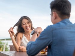 7 Parfum Wanita Terbaik untuk Dipakai Kencan Valentine Menurut Dating Expert