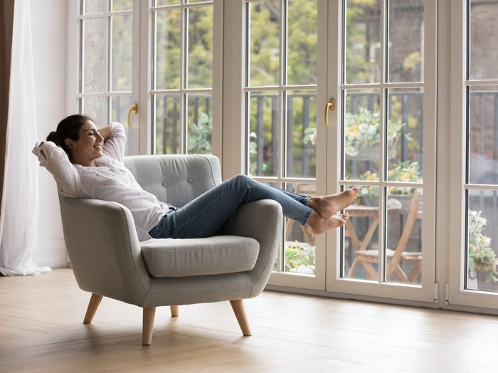 Ilustrasi wanita di akhir pekan