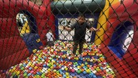 Kinder Joy menghadirkan acara bertajuk Kinder Joy Wonderland di Lippo Puri Mall, Jakarta Barat yang terbuka bagi anak-anak melakukan berbagai aktivitas menyenangkan di akhir pekan.