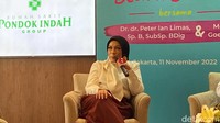 “Kadang kalau diselingi minum itu nggak abis karena kayaknya lambung aku itu harus berbagi ruang dengan minum juga,” lanjutnya. Operasi bariatrik ini dipilih Melly karena merasa lelah melakukan berbagai macam cara untuk menurunkan berat badan namun tidak ada yang berhasil.  Foto: Alethea Pricila/detikHealth