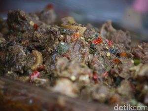 Kuliner Ekstrim dari Sulawesi Utara: Tikus Ekor Putih