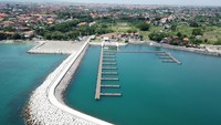 Teknologi yang digunakan dalam proyek ini adalah BPPT Lock 1,3 ton dan 3,6 ton sebagai Armor utama pengganti tetrapod dalam struktur breakwater.