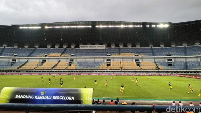 Persib Bandung vs FC Bekasi City