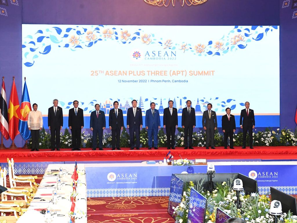 Presiden Jokowi Dorong Pemimpin ASEAN Plus Three Bersatu Hadapi Krisis. (Foto: Kris - Biro Pers Sekretariat Presiden)