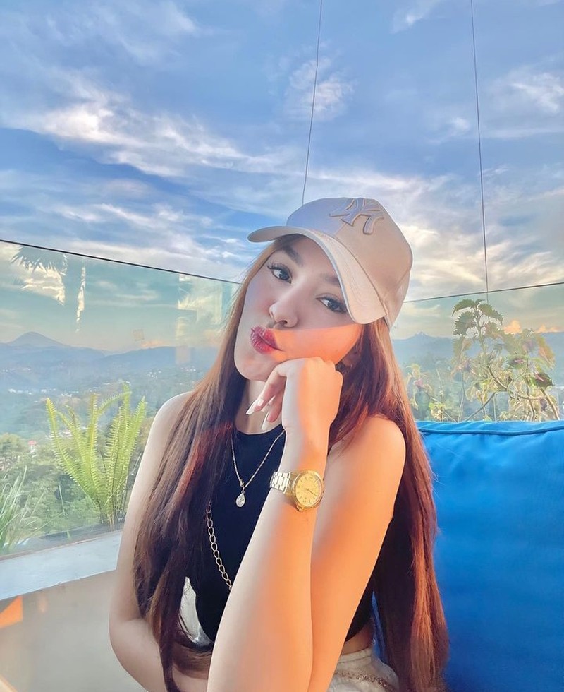 Puja Friska Aspri Hotman Paris ke-79