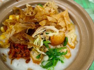 Resep Bubur Ayam Claypot yang Komplet Buat Sarapan Spesial