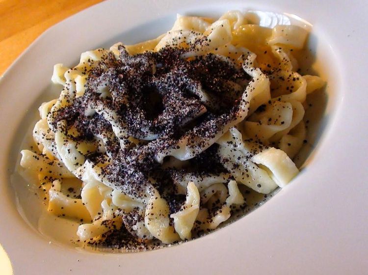 Tak Hanya Manis, 10 Dessert dari Berbagai Dunia Ini Juga Unik