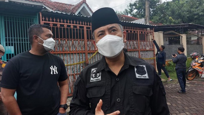 Wali Kota Jakarta Barat Yani Wahyu Purwoko