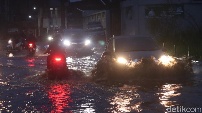 Banjir di Sapan