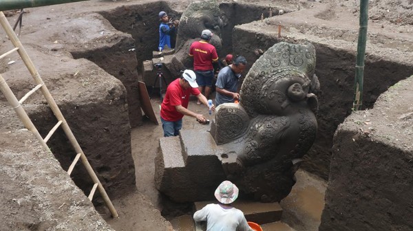 Ekskavasi tahap kelima sejak tahun 2016 tersebut membuka kembali temuan arca yang dikubur pada ekskavasi sebelumnya guna ditampilkan ke masyarakat umum sebagai destinasi wisata candi era Kerajaan Kadiri.