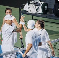 Enzy juga tampil cute dengan rambut yang dikepang. Foto: Dok. Instagram