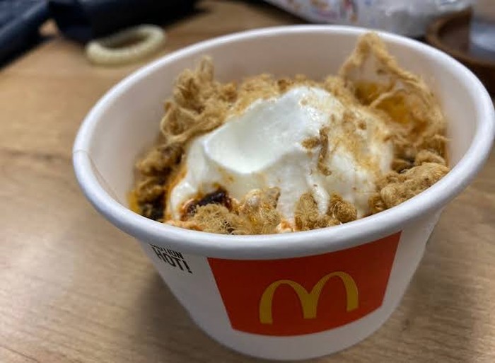 Es Krim McDonalds Unik dan Aneh di Dunia
