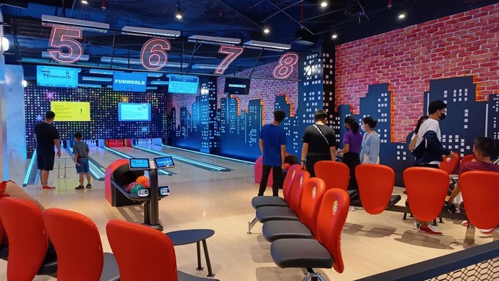 Tempat main bowling di Central Park