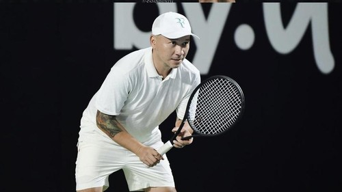 Potret Aksi Artis yang Hobi Tenis, dari Wulan Guritno sampai Raffi Ahmad