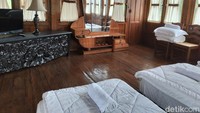Dalam kamar Hotel Joglo Kecombrang Bromo/Foto: M Rofiq/detikJatim