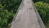 Viral Jembatan Sirotol Mustaqim yang Sempit dan Kanan Kirinya Jurang