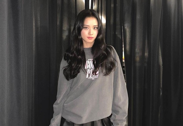 Jisoo BlackPink Viral Foto Jisoo BLACKPINK Ada Benjolan di Leher, Fans Khawatir Tumor Ganas