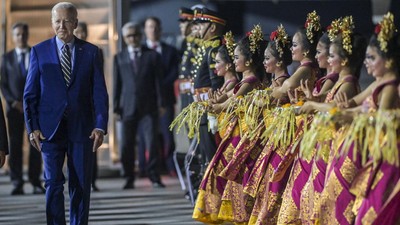 Momen Joe Biden Tiba di Bali Hadiri KKT G20