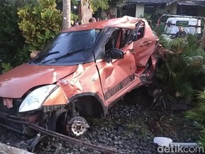 Kronologi Kereta Vs Mobil yang Tewaskan 3 Orang di Tasik