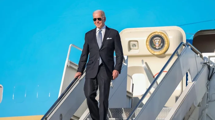 Pesawat kepresidenan Amerika Serikat Air Force One yang ditumpangi Joe Biden.
