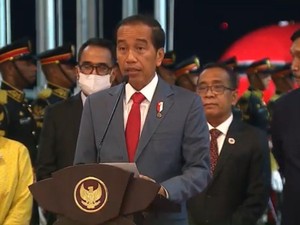 Jokowi Pamer Ekonomi Tumbuh 5,72% di B20, Disambut Riuh Tepuk Tangan