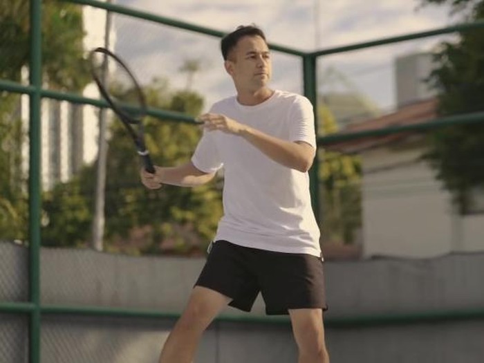Potret Aksi Artis yang Hobi Tenis, dari Wulan Guritno sampai Raffi Ahmad