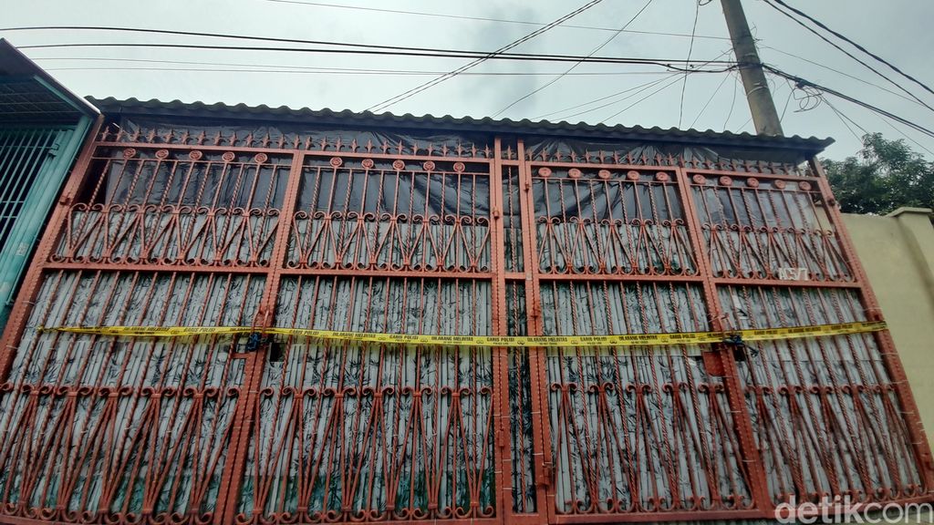 Rumah keluarga yang tewas 'mengering' di Perum Citra Garden Extension I, Kalideres, Jakarta Barat.